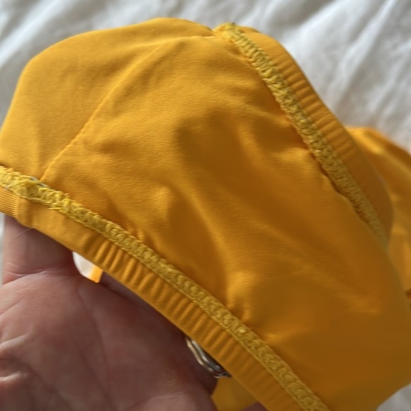 Andie X Mindy Kaling The Amalfi One Piece Swimsuit Daffodil - Picture 5 of 5